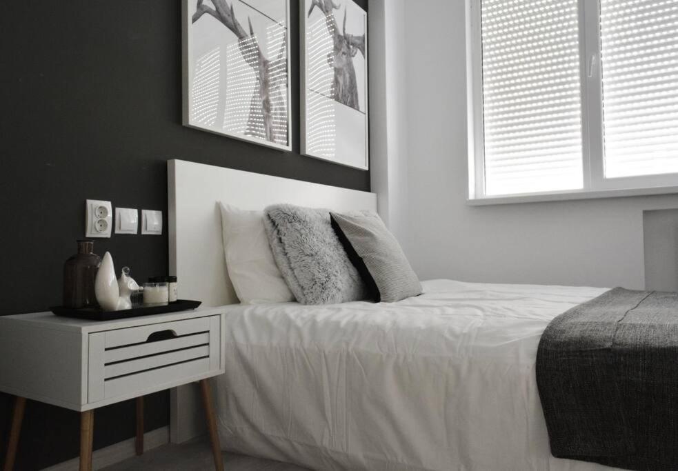 2 Bdr / Cozy Ap Near Old Town Apartment บูคาเรสต์ ภายนอก รูปภาพ