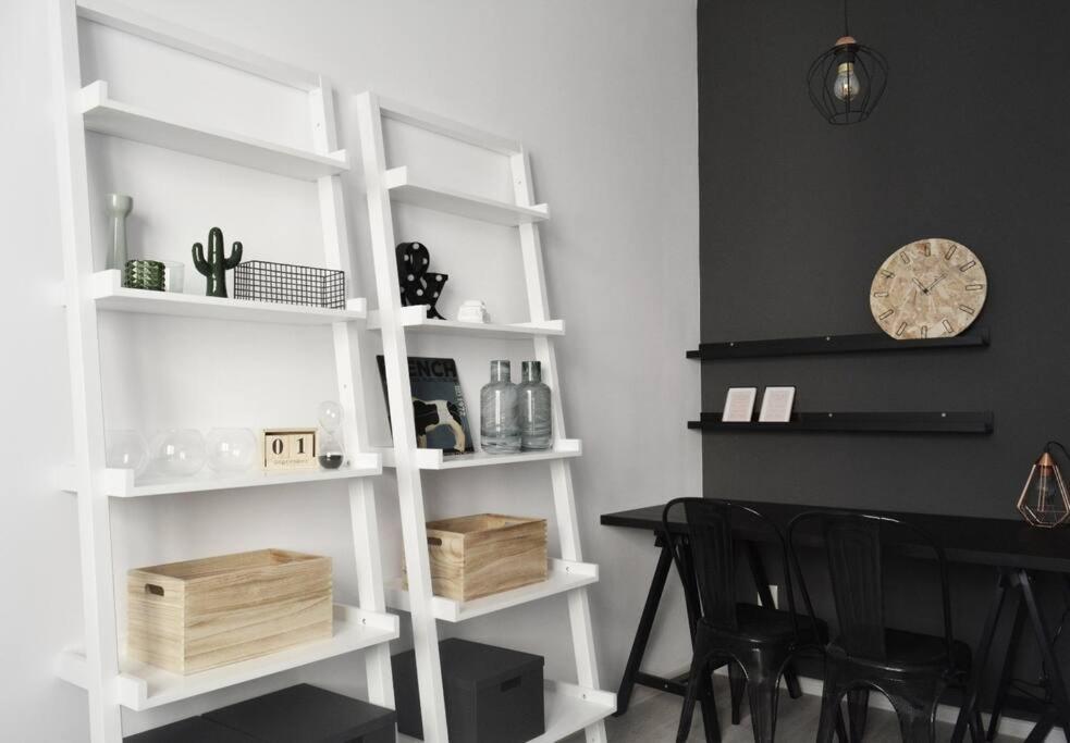2 Bdr / Cozy Ap Near Old Town Apartment บูคาเรสต์ ภายนอก รูปภาพ